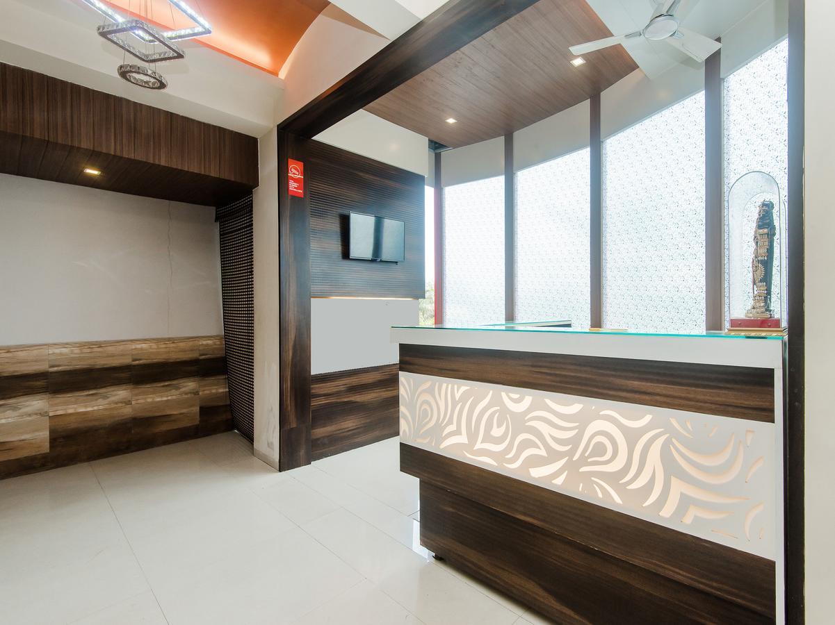 Hotel Sai Comforts Bapane Exterior foto