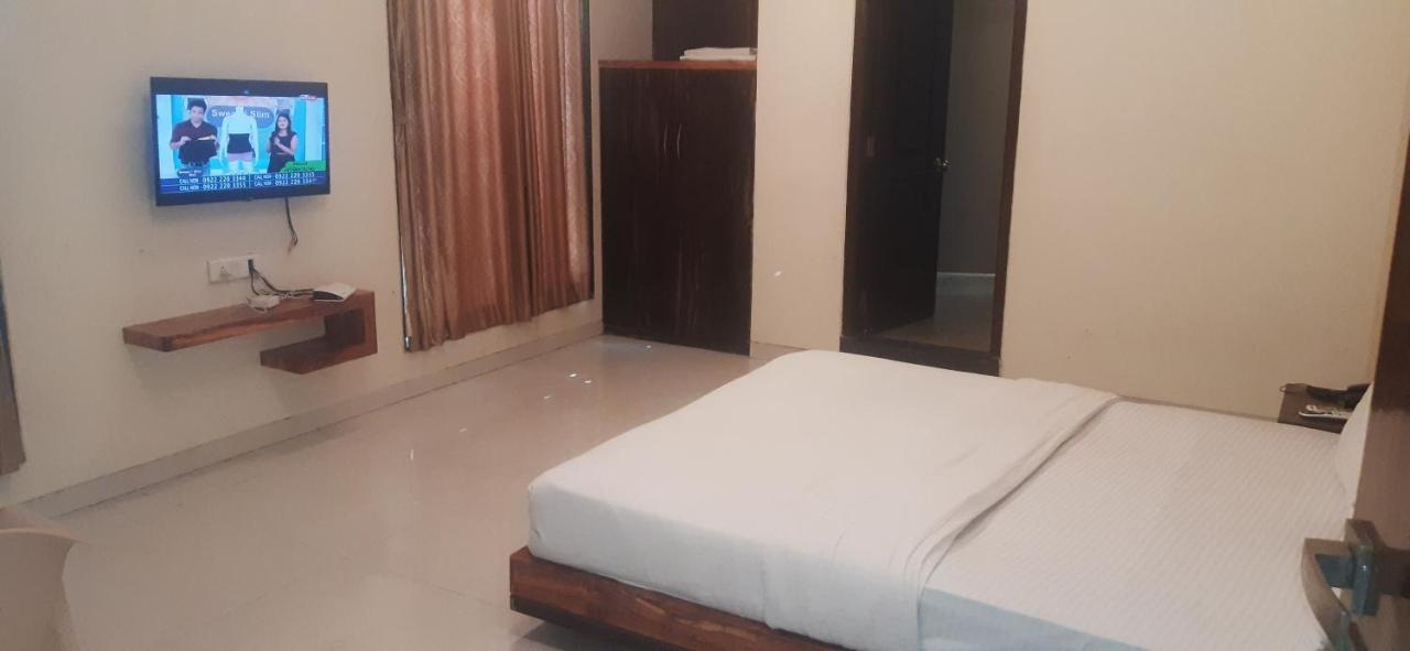 Hotel Sai Comforts Bapane Exterior foto